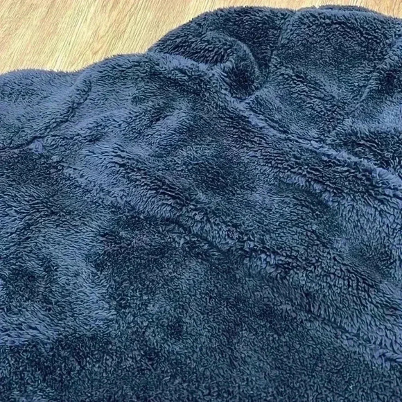 The North Face Women's Campshire Fleece Hoodie, Small - Picture 10 of 11